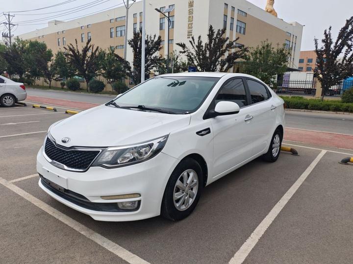 K2 2015 Sedan 1.4L AT GLS