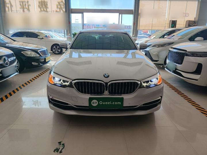 5 Series 2019 Facelift 530Li xDrive Luxury photo 2