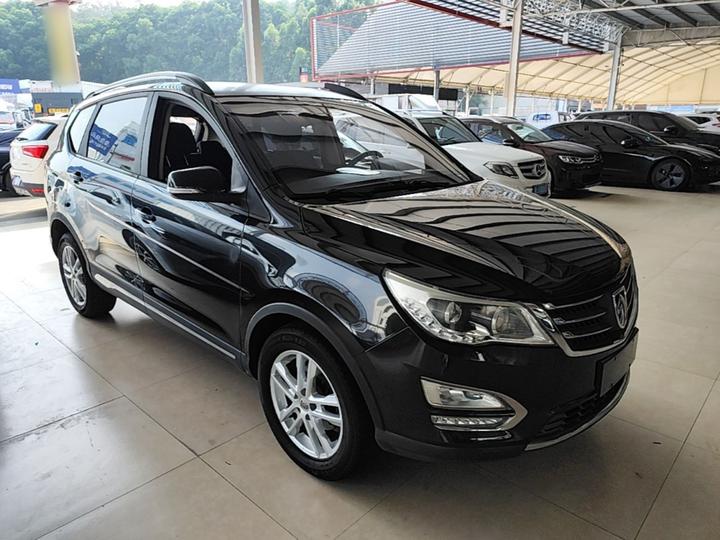 560 2016 1.8L MT Comfort photo 3