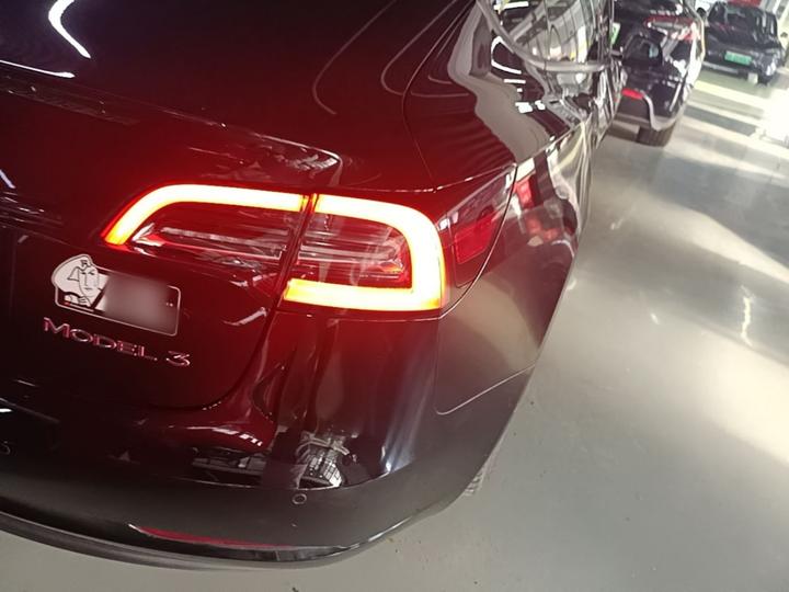 Model 3 2022 RWD photo 7