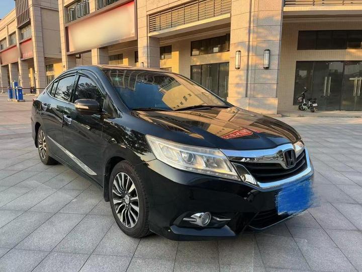 Crider 2013 1.8L AT Luxury photo 3