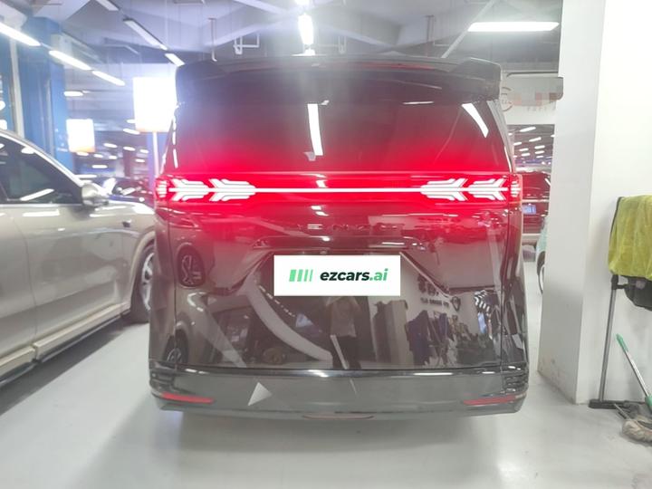 D9 2022 DM-i 970 AWD Flagship photo 3