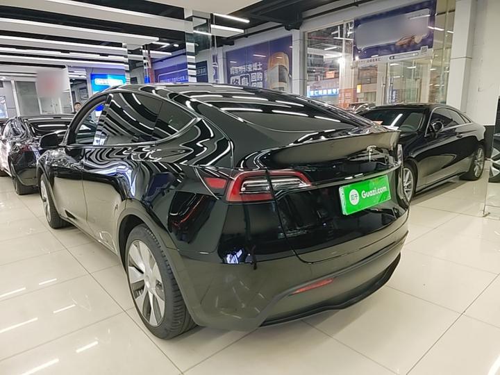 Model Y 2022 Facelift RWD photo 4