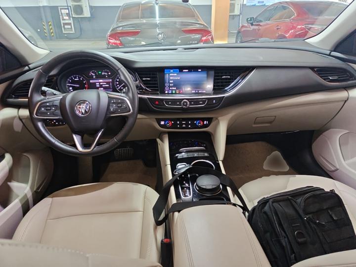 Regal 2020 552T Elite photo 2