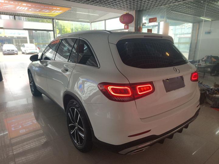 GLC 2022 Facelift GLC 260 L 4MATIC Luxury photo 4