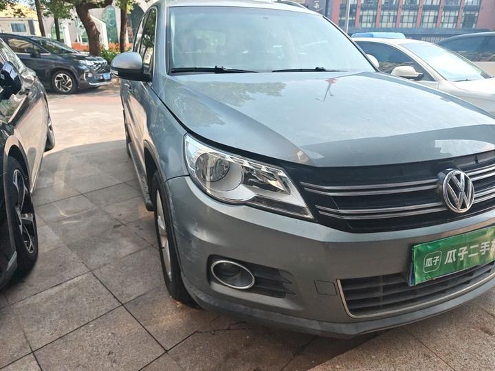 Tiguan 2010 1.8TSI AT RWD photo 7