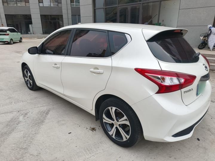 Tiida 2016 1.6L CVT photo 4