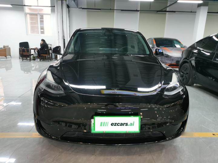 Model Y 2022 RWD photo 2