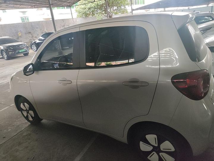 Hongguang MINIEV 2025 4th Gen 4-Door photo 4