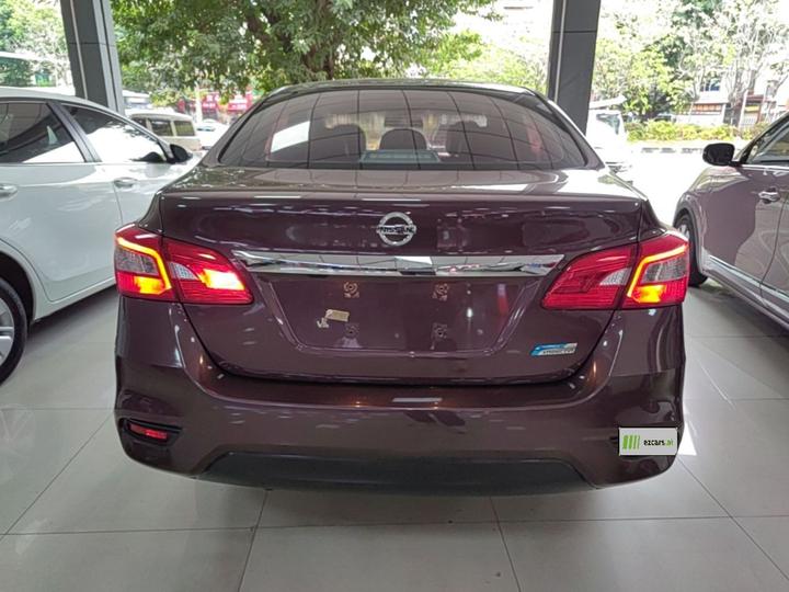 Sylphy 2018 1.6XV CVT Exclusive photo 5