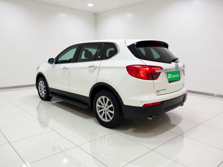 Envision 2017 20T RWD Leading photo 4