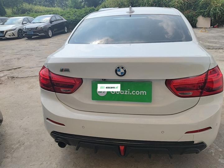 1 Series 2018 118i Sport photo 3