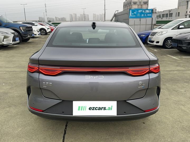 Qin L 2025 EV 545KM photo 3
