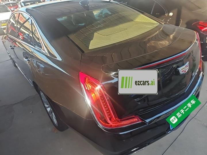 XTS 2018 28T Tech photo 4