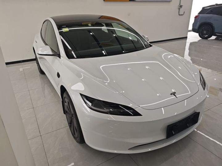 Model 3 2025 Long Range RWD photo 3
