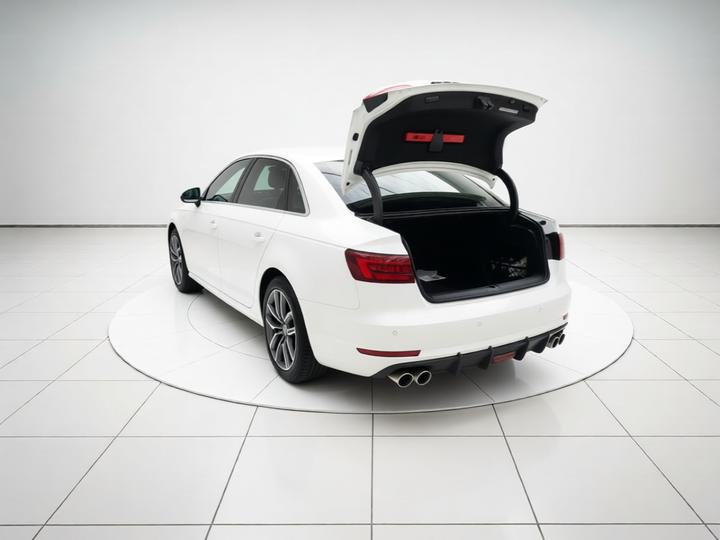A4L 2018 30 Anniversary 40 TFSI Progressive photo 4