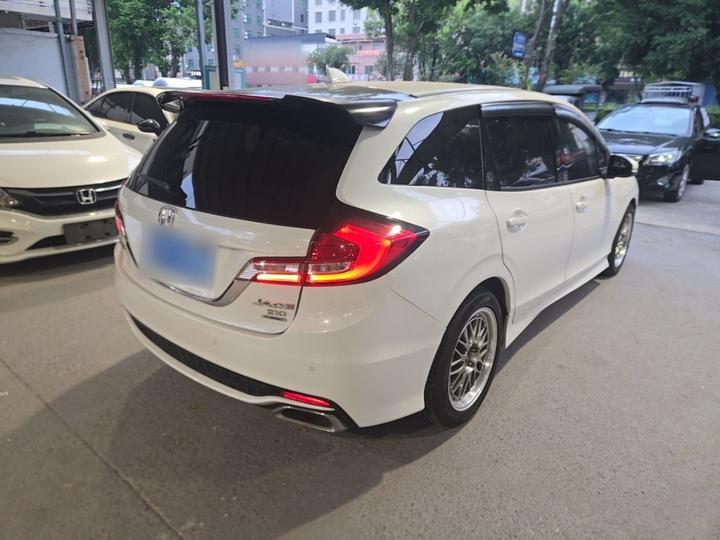 Jade 2017 210TURBO CVT 5-Seater photo 4