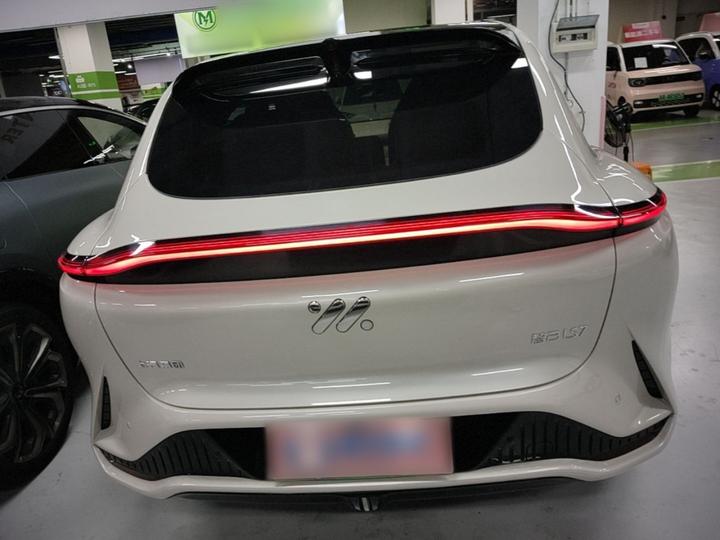 IM Motors LS7 2023 90kWh Elite RWD photo 3