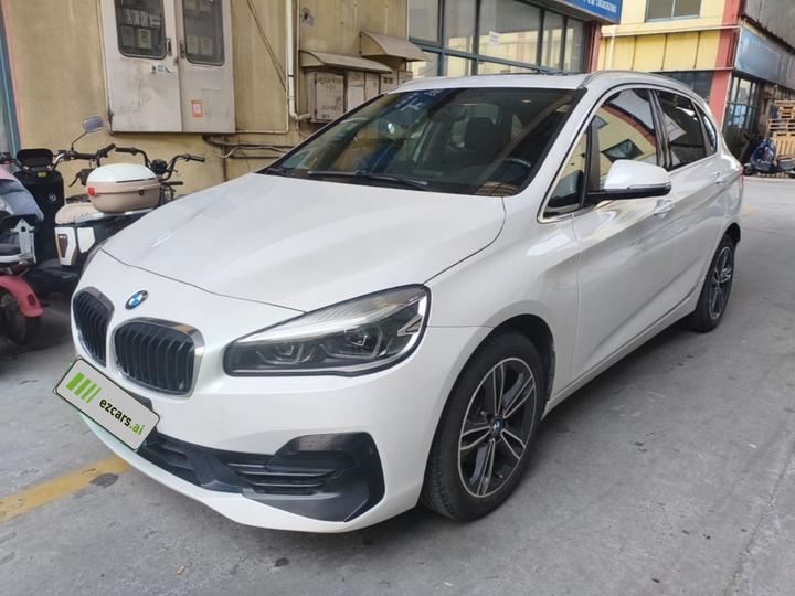 2 Series Wagon 2018 218i Exclusive Sport Package
