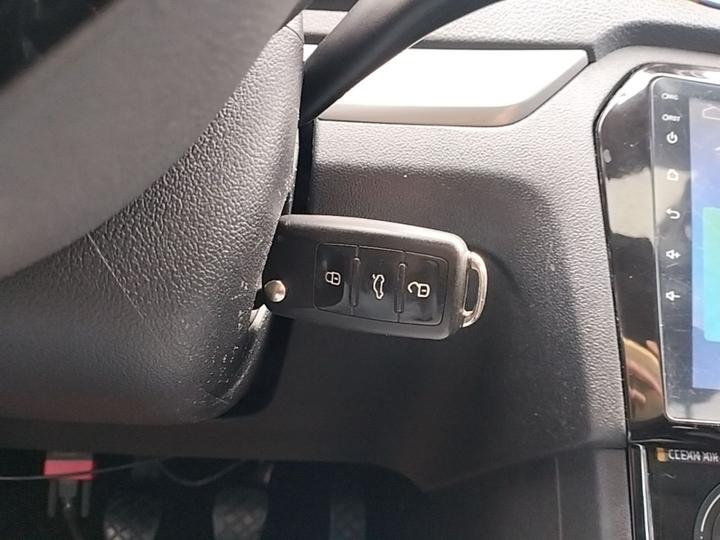 2017 1.4L MT Comfort photo 8