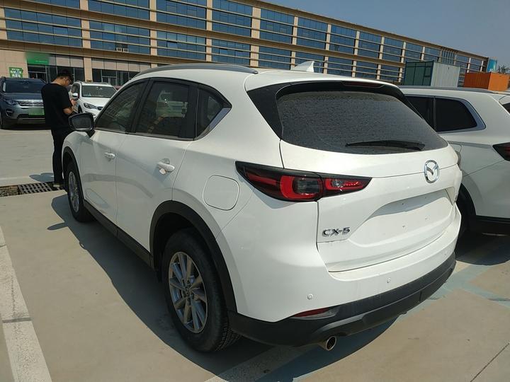 CX-5 2022 2.0L AT RWD photo 4