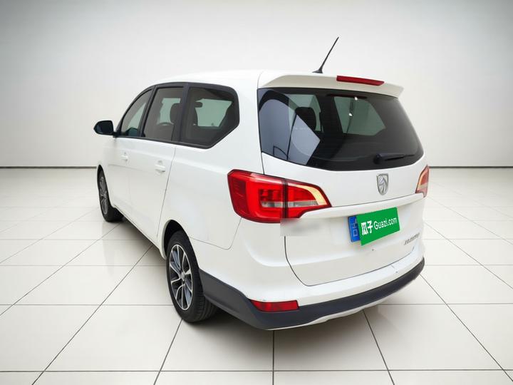 730 2016 1.5L MT Value 7-Seater China V photo 4
