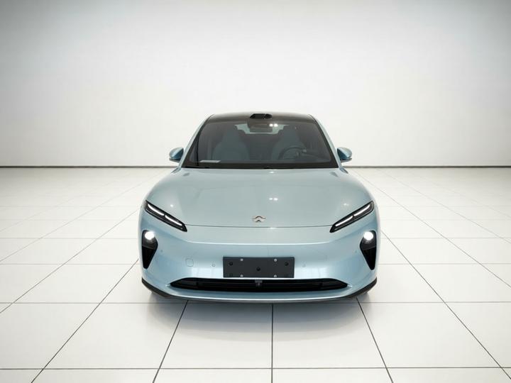 ET5 2022 75kWh photo 2