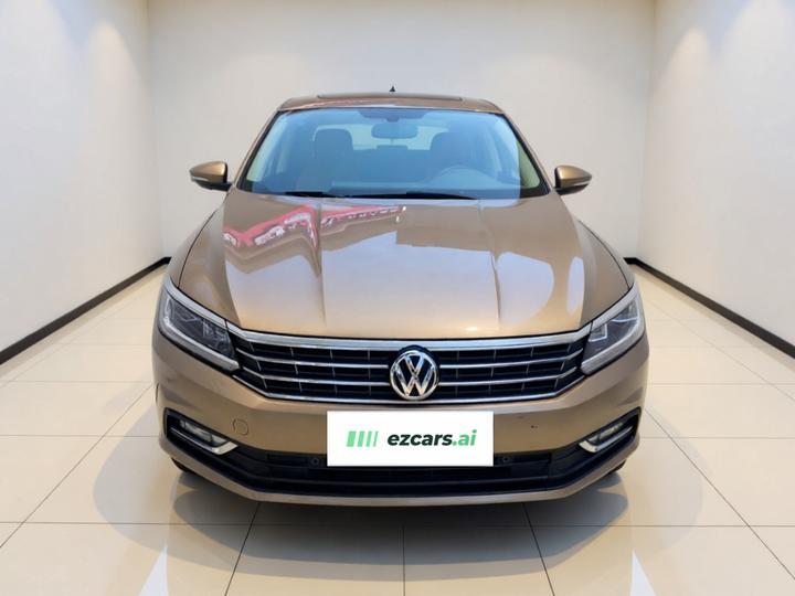 Passat 2017 330TSI DSG photo 2