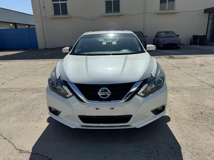 Teana 2016 2.0L XL Comfort photo 2