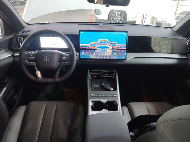 Song Pro EV 2026 DM-i 220KM photo 5