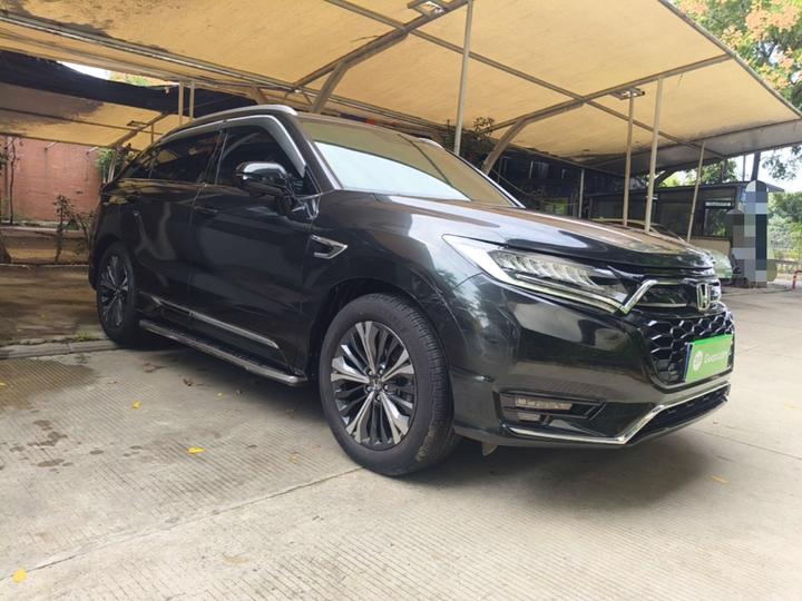 UR-V 2020 370TURBO RWD photo 3