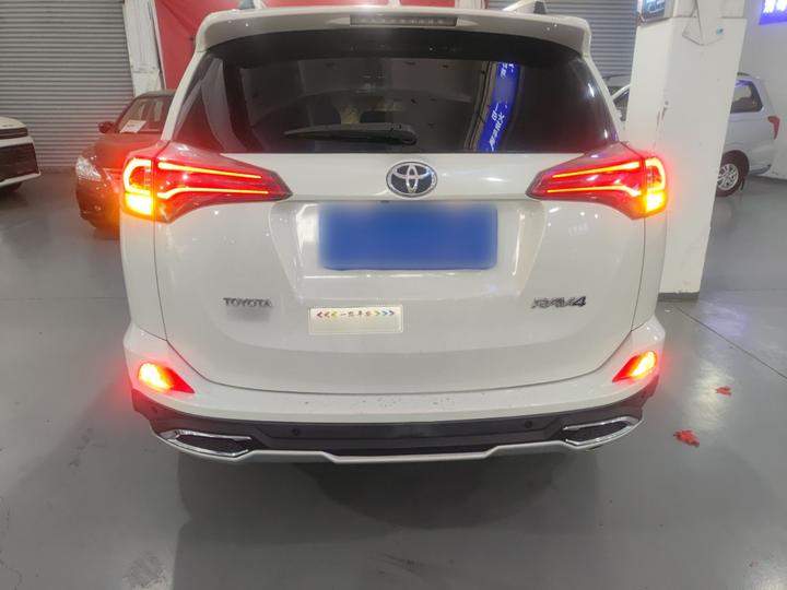 RAV4 2016 2.0L CVT RWD China V photo 2