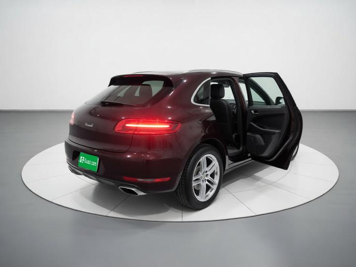 2016 Macan 2.0T photo 4