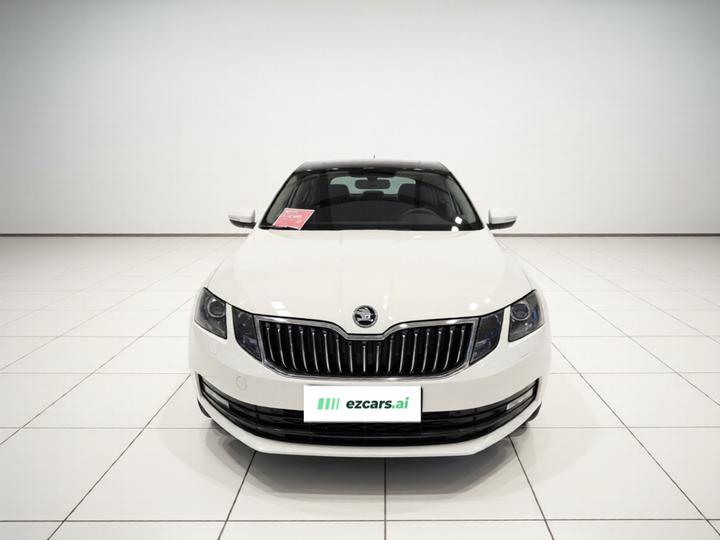 Octavia 2018 TSI230 DSG Comfort photo 2