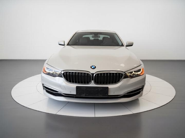 5 Series 2019 Facelift 530Li Leading Luxury photo 2