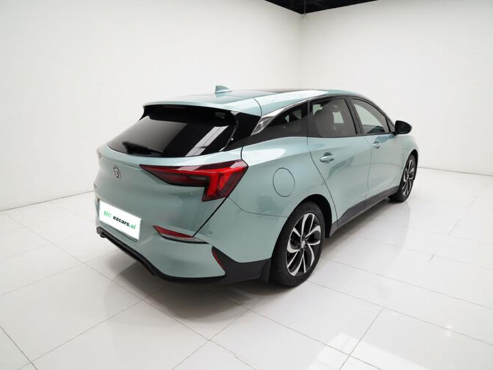 6 2022 PHEV Smart photo 4