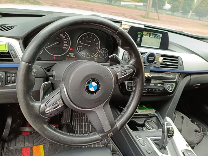 3 Series 2018 320i M Sport Package photo 5