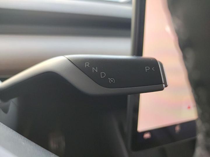 Model Y 2022 Long Range AWD photo 5
