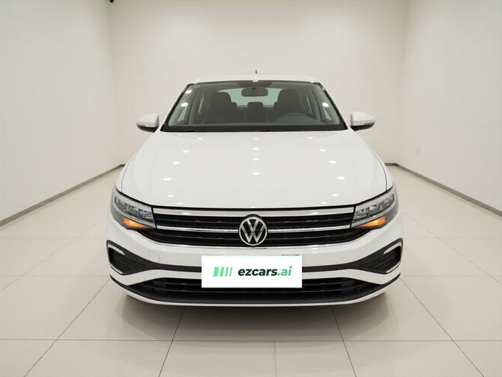 Bora 2024 200TSI DSG Cruise photo 2