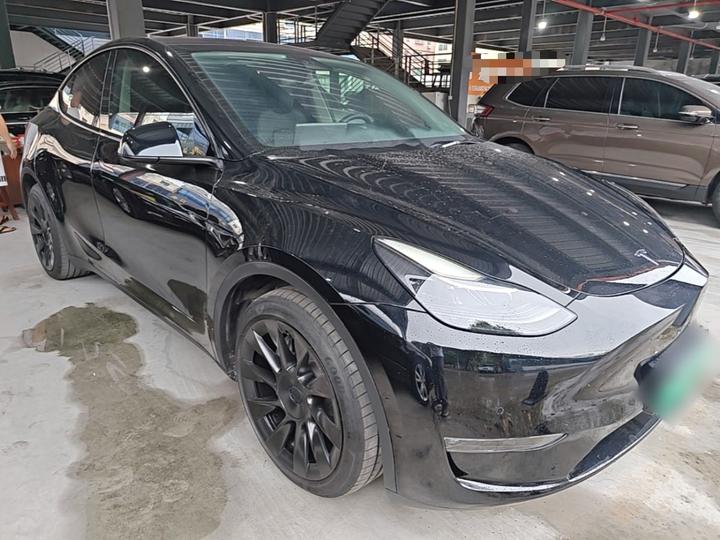 Model Y 2021 Standard Range RWD photo 3