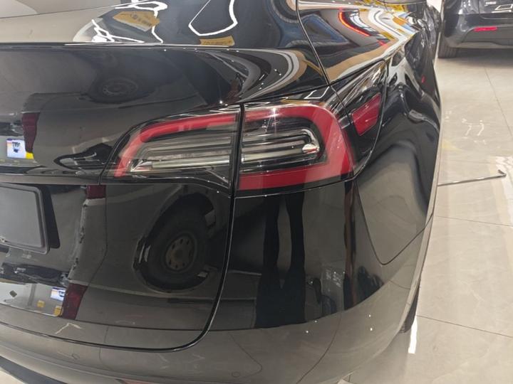Model Y 2022 Long Range AWD photo 7