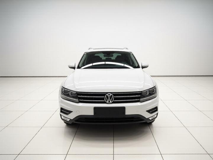 Tiguan L 2017 330TSI AT RWD Luxury photo 3