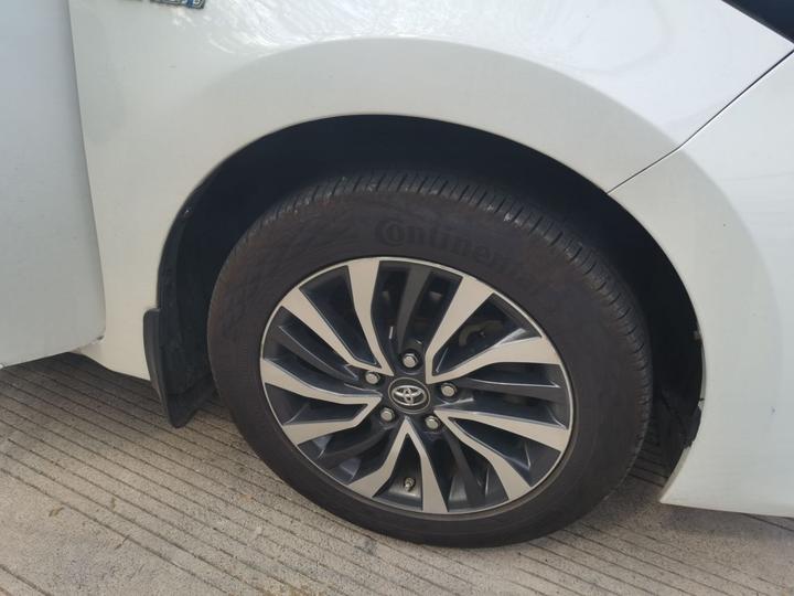 Corolla 2017 Facelift Hybrid 1.8L E-CVT Elite photo 8
