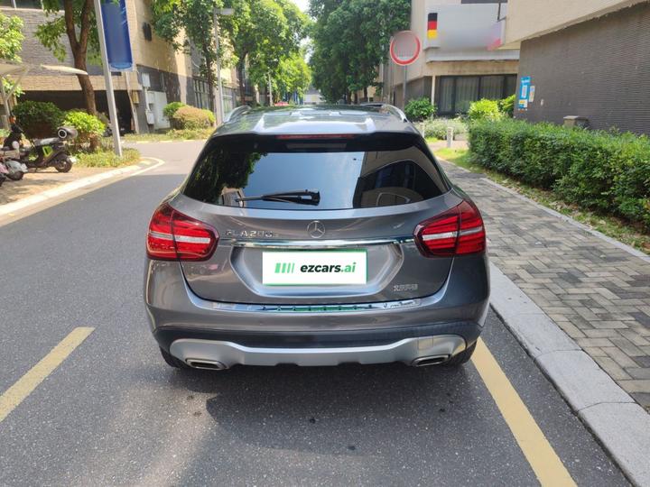 GLA 2018 GLA 200 Dynamic photo 3