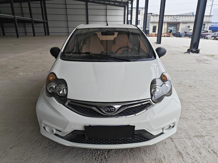F0 2015 1.0L AMT photo 2