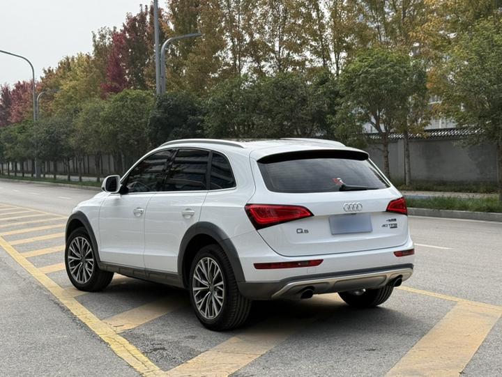 Q5 2017 Plus 40 TFSI Tech photo 5