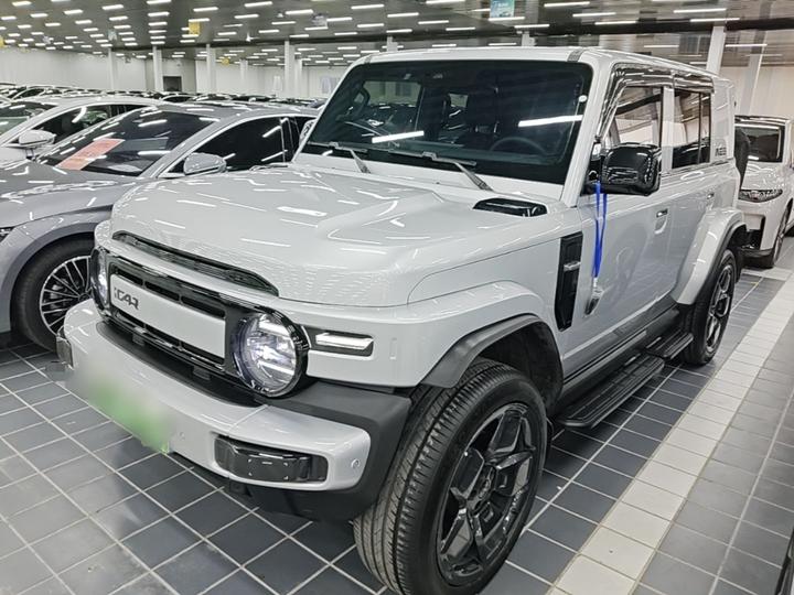 iCAR-Class V23 2025 501 AWD ADAS