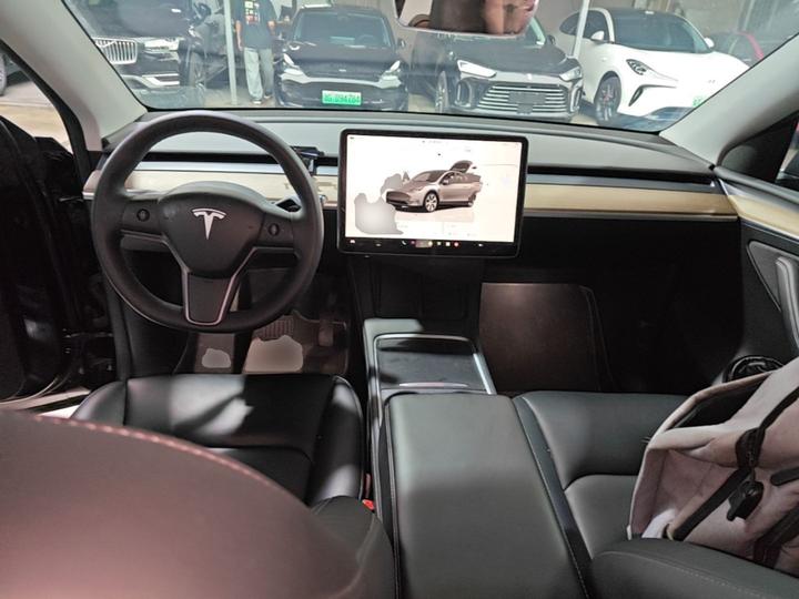 Model Y 2022 Facelift RWD photo 5