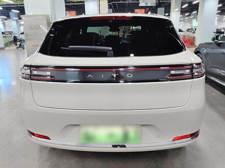 HIMA AITO M5 2025 EREV Ultra AWD photo 3