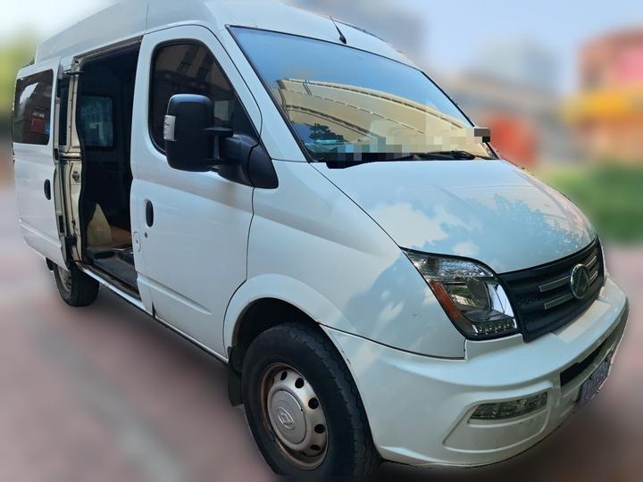MAXUS V80 2021 2.0T MT Classic Short Wheelbase 5/6-Seater photo 3